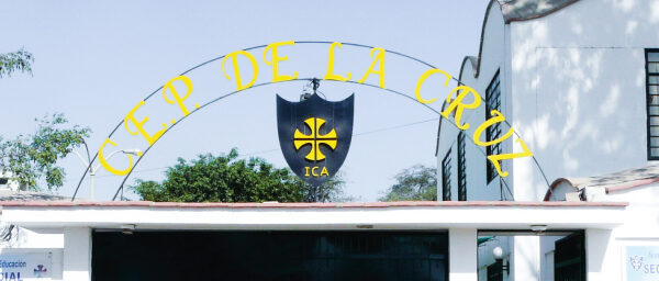 Colegio de la Cruz en Ica
