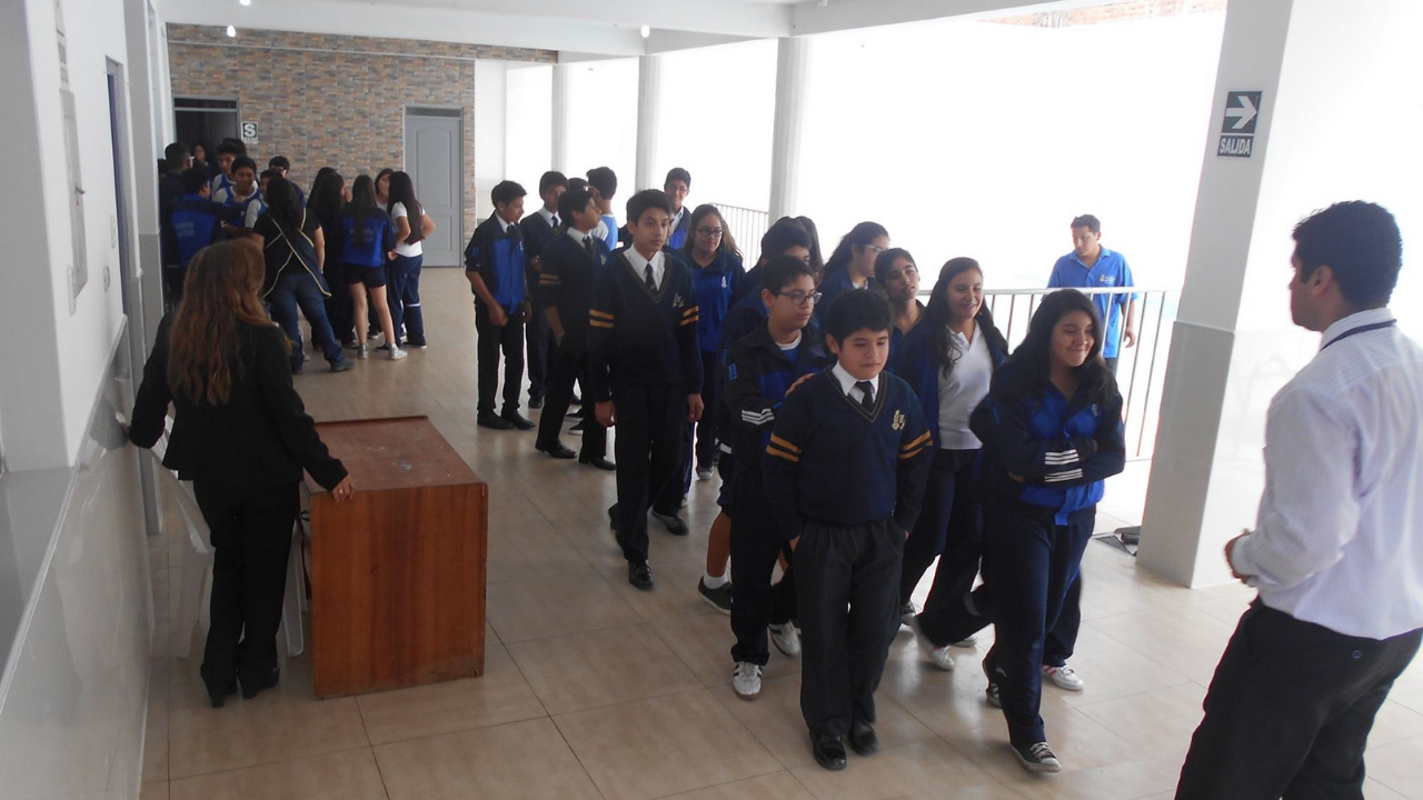 Colegio Martín Adán